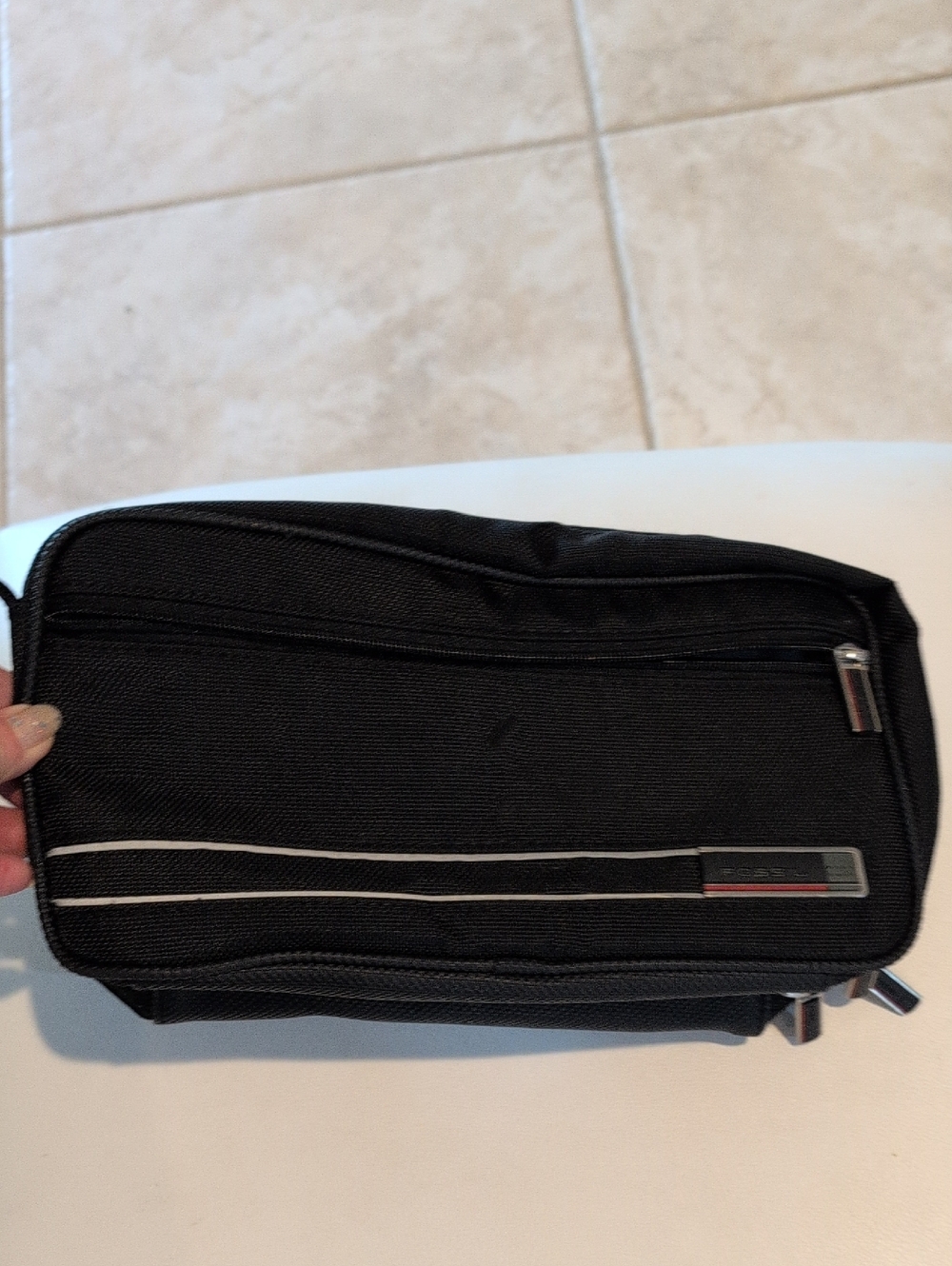 Fossil Men's Toiletry Bag With Multiple Compartments